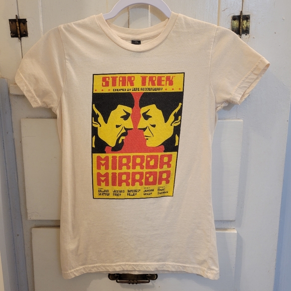 Loot Crate Star Trek Spock tee - Picture 2 of 4